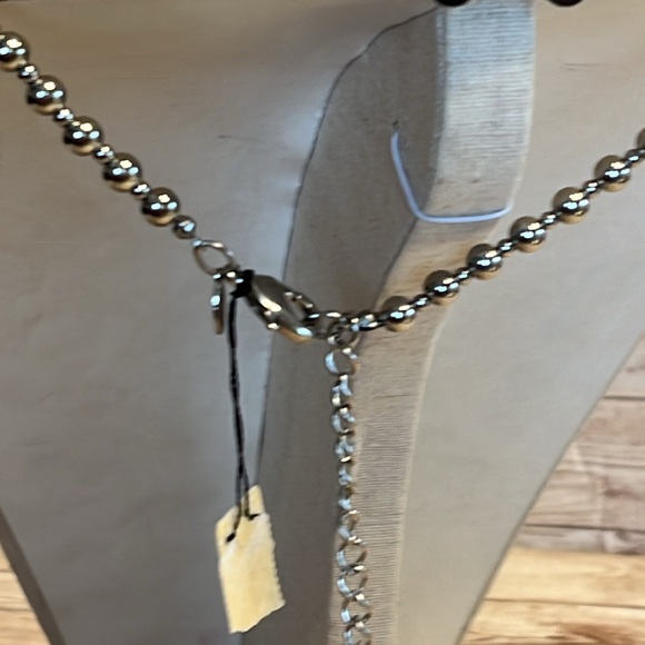 Chico’s 19” Silver Tone Ball Chain With Discs - Picture 5 of 7